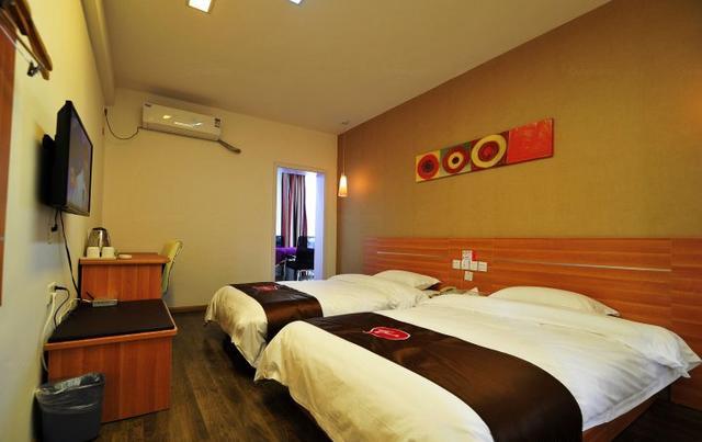 Thank Inn Chain Hotel Guizhou Anshun Development Area Xihang Road Екстер'єр фото